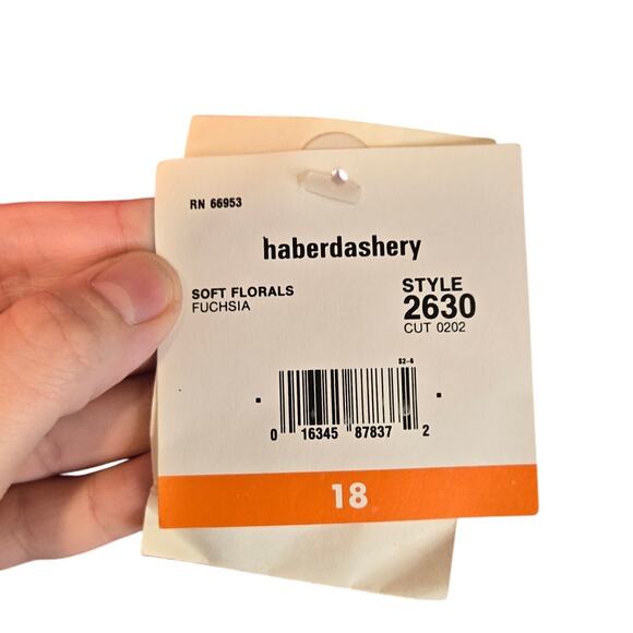 Vintage Haberdashery Fuchsia Blouse, Size 18 – Bright & Versatile Staple [0357] - Picture 5 of 10